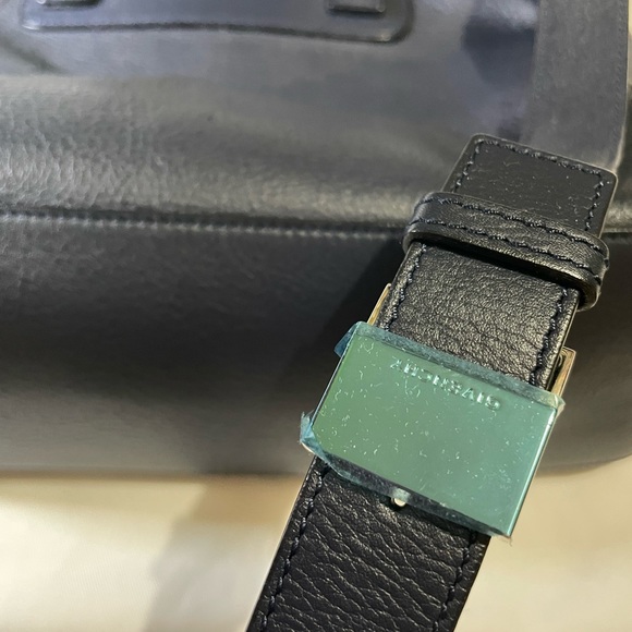 Givenchy Navy Pandora Pure Crossbody Bag 💙 - Picture 5 of 16